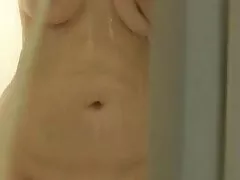 Huluy mulattoes film porno tettone mature avvitare una giovane ragazza in tutti i buchi