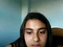 Giovane Bruna brutalmente scopata da video porno di mature un uomo che pompato
